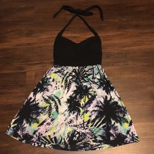 Bebe sweetheart neck sleeveless Black/green dress M